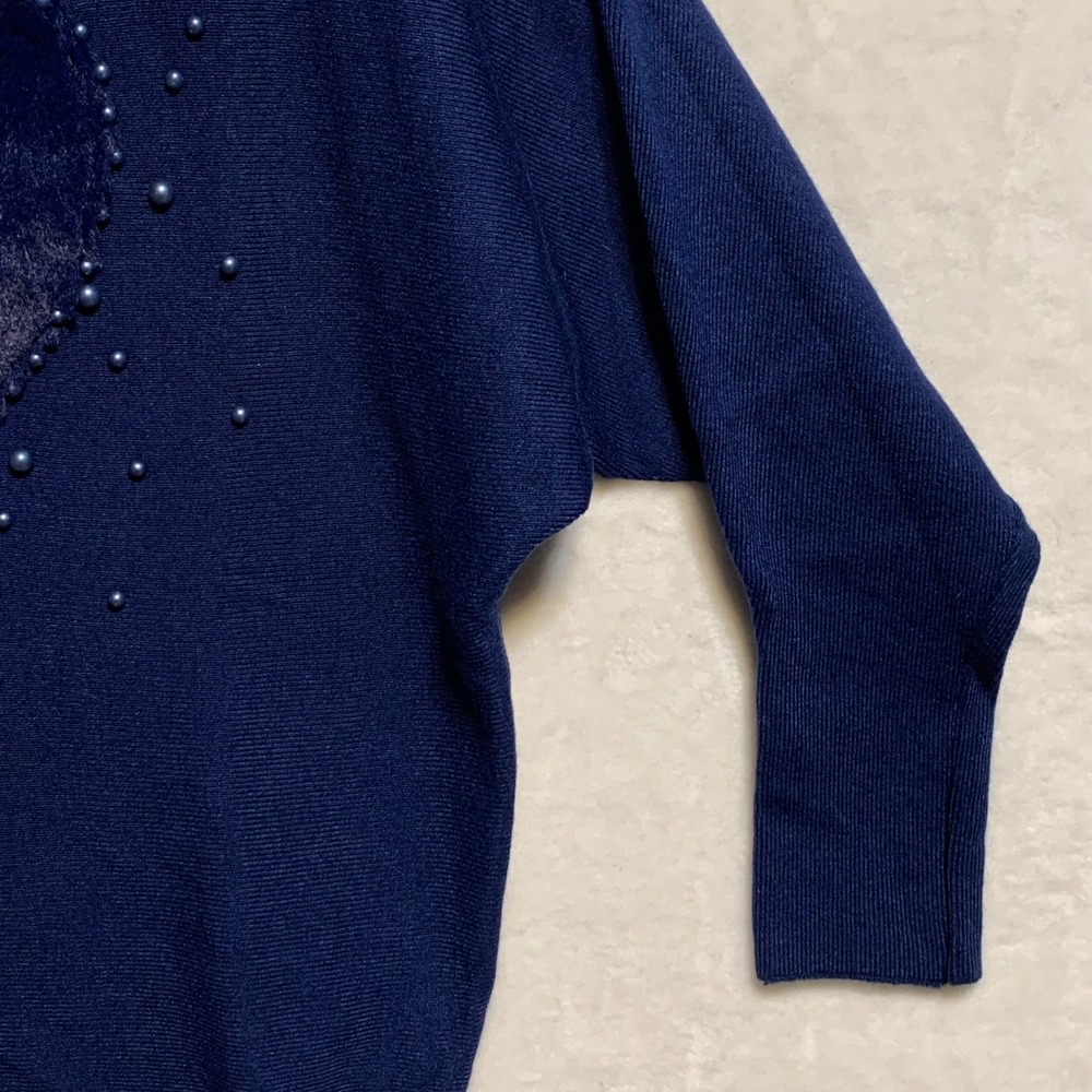 Valentines Day Navy Blue Sweater Faux Fur Heart Pearl Embellished V-Day Womens L - Picture 3 of 7